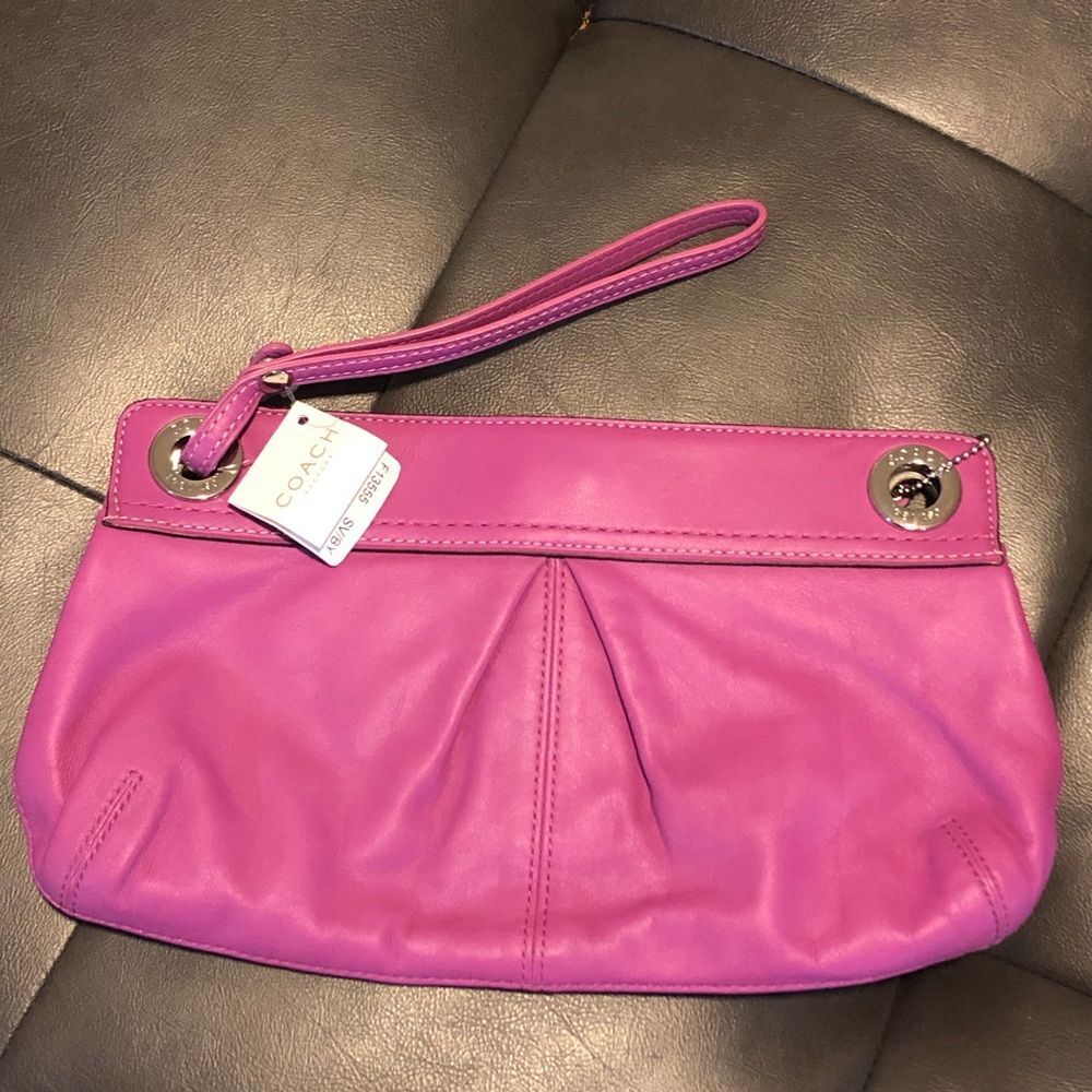 Coach Fuchsia Wristlet NWT